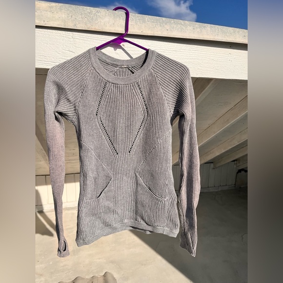 Lululemon knit long sleeve size 4 - Picture 1 of 3